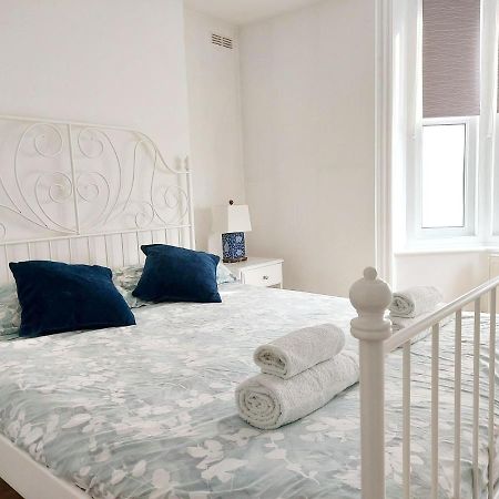 Cosy Central Canterbury - Modern Victorian Luaran gambar