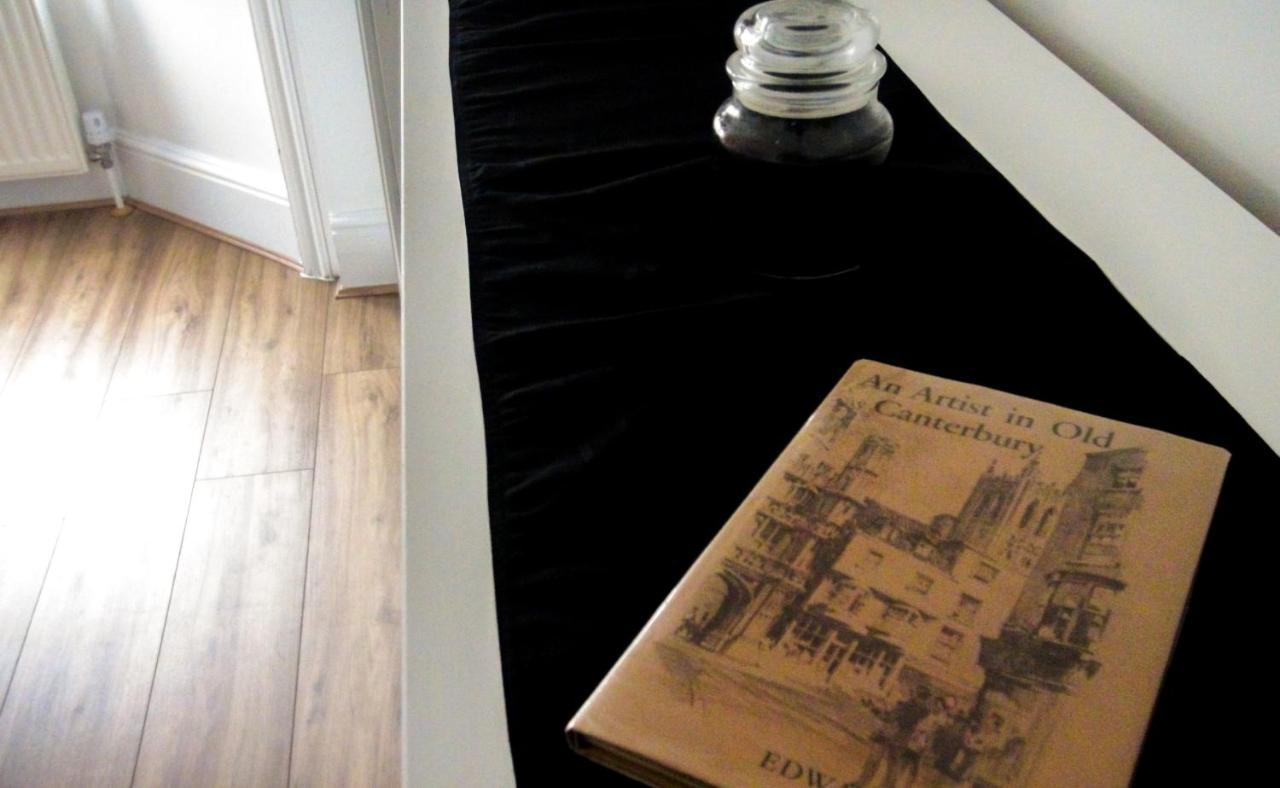 Cosy Central Canterbury - Modern Victorian Luaran gambar
